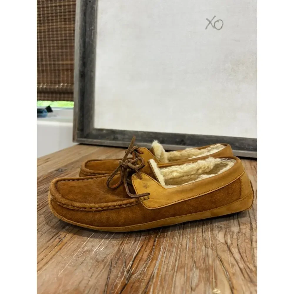 UGG Men's Byron Slippers Size 10 Sheepskin Lined